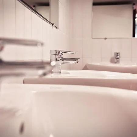 Du Val Joli Hotel 3*