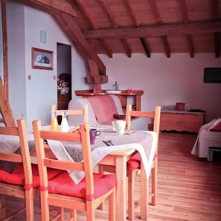 Du Val Joli 3*