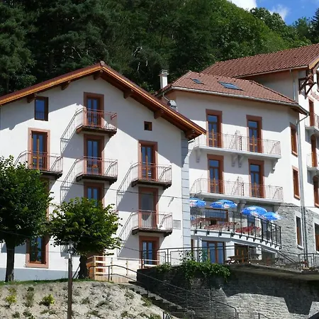 Du Val Joli Hotel