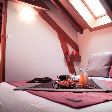 Du Val Joli Hotel